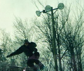 jump.jpg (43861 bytes)